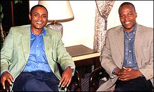 Титус Гитау и Стивен Ньюкиа, основатели Africanlion.com